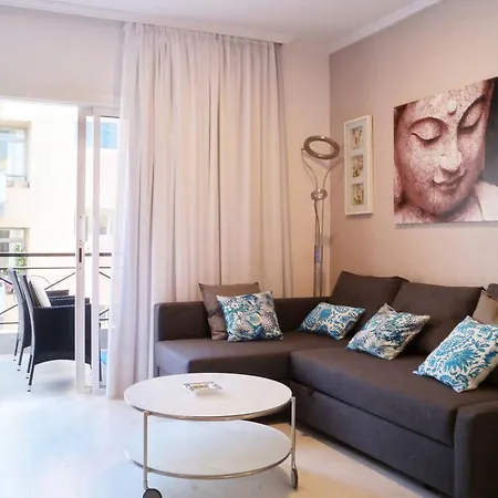 아파트 Comfortable 2 Bedroom Terrace Apartment Beach & Center 4 Guests *