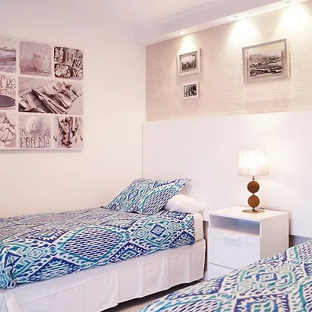 Apartment Comfortable 2 Bedroom Terrace Apartment Beach & Center 4 Guests *