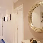 Διαμέρισμα Comfortable 2 Bedroom Terrace Apartment Beach & Center 4 Guests *